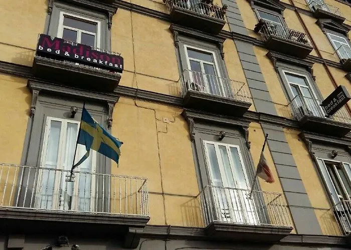 Madison فندق مبيت وإفطار نابولي