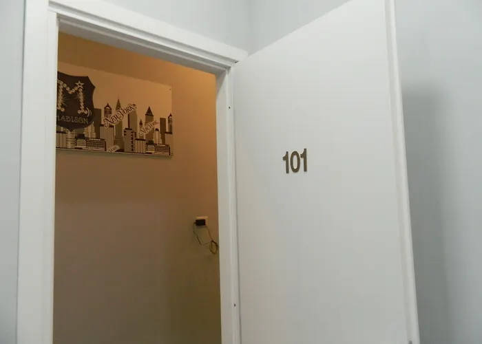 فندق مبيت وإفطار Madison